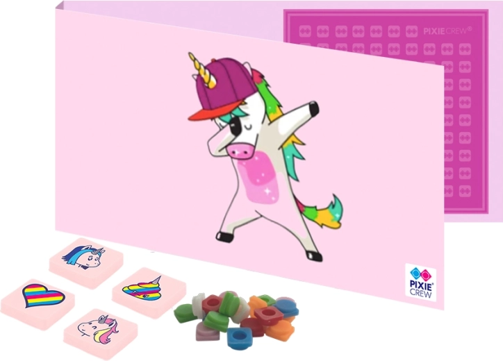 Pixie Crew carte postale et carte de vœux avec cadeau à l’intérieur licorne