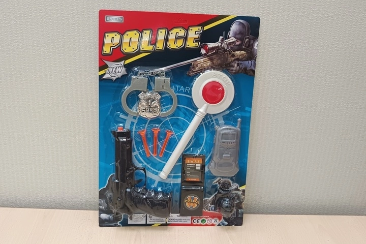 Set de police avec panneau d'arrêt