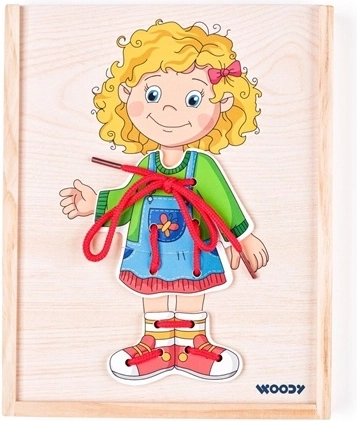 Jeu de laçage Woodyland – habillage d’une petite fille