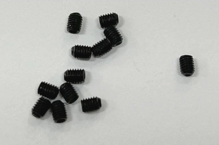 Kit de vis pour Whelon (set de 8) JAMARA - 1 pièce