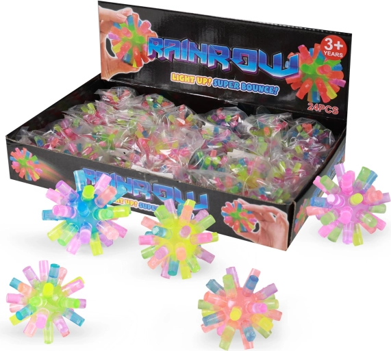 Balle rebondissante avec des pointes