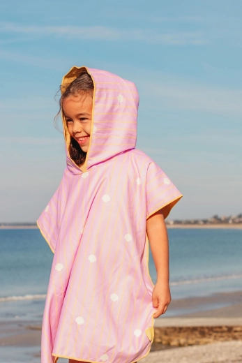 Poncho de plage pour enfants Quut Banana pink