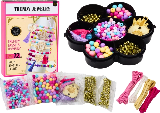 Kit créatif pour fabriquer des bracelets avec perles et pendentifs dans un organiseur