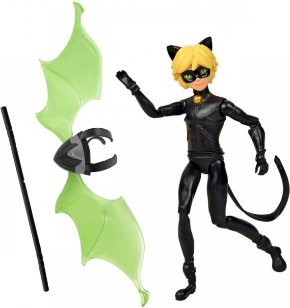 Figurine Miraculous Cat Noir avec ailes de combat