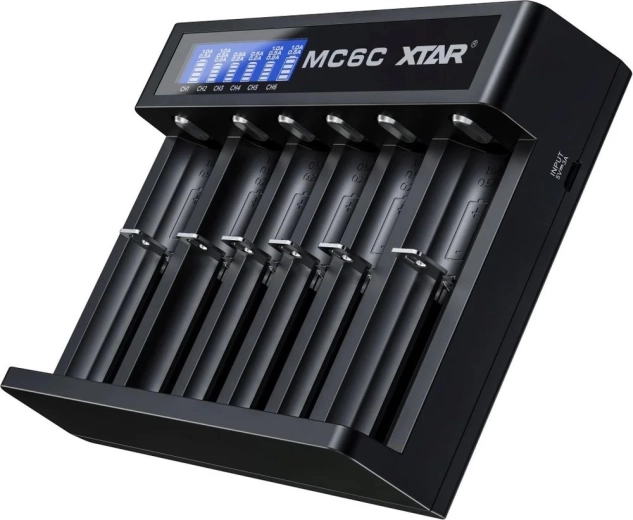 Chargeur d’accumulateurs Li‑ion 18650 XTAR MC6C