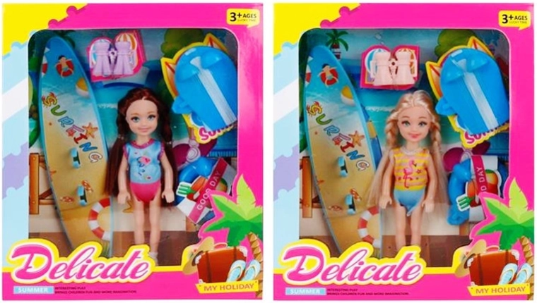 Mini poupée avec accessoires de plage