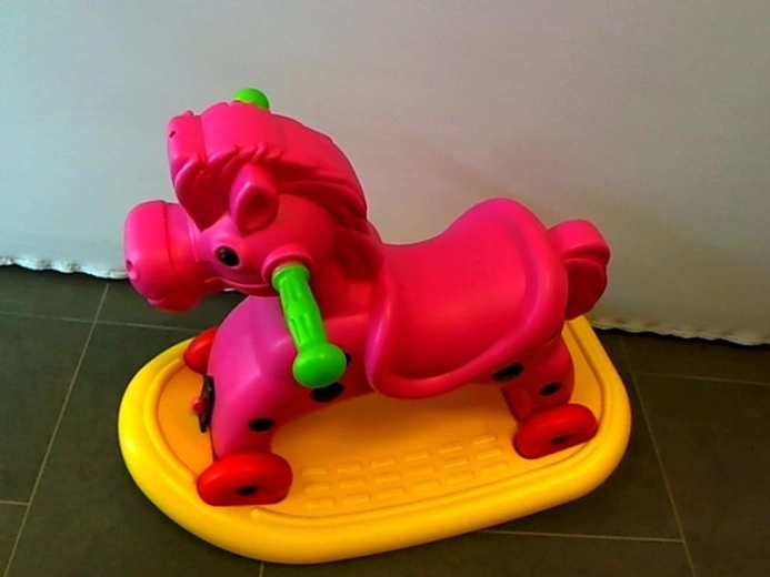 Cheval à bascule enfant 2-en-1 et porteur