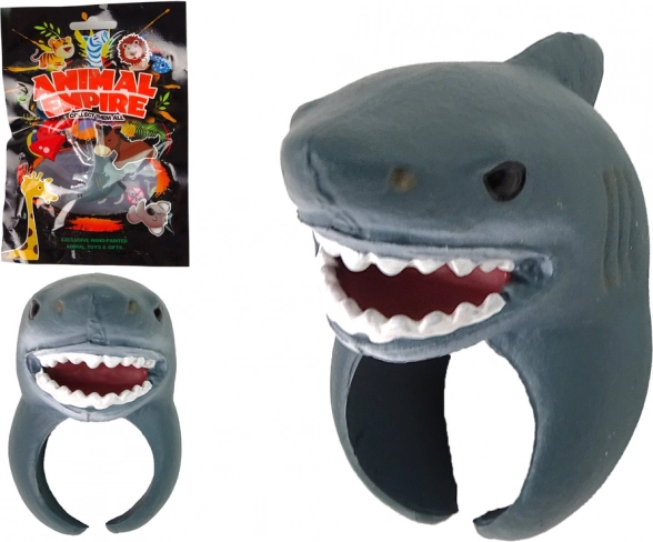 Anneau de doigt éducatif avec tête de requin