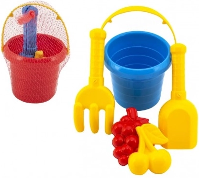 Ensemble de jouets pour le sable - seau, pelle, râteau et moules