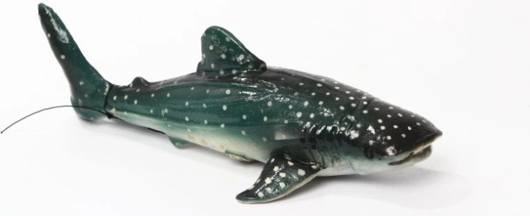 Figurine de requin-baleine 21 cm