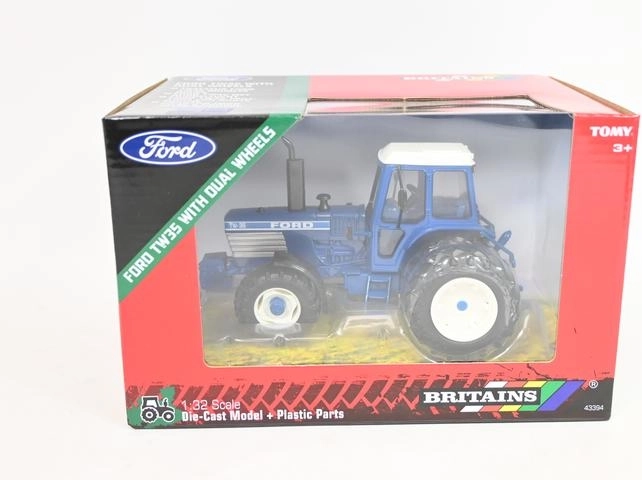 TOMY Britains modèle de tracteur Ford TW35 avec doubles roues arrière - 1 pièce