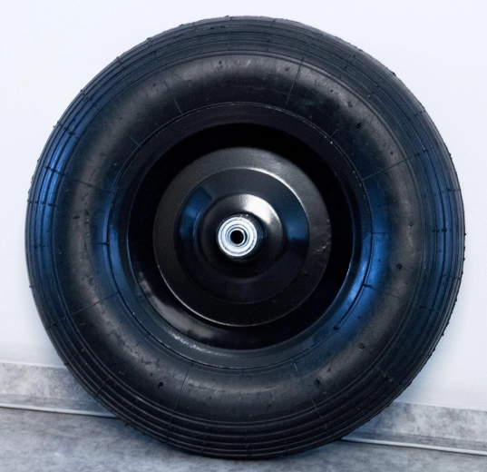 Roue pneumatique de rechange avec jante en tôle 4.00-8