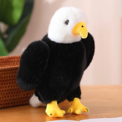 Aigle en peluche 25 cm – jouet câlin noir et blanc