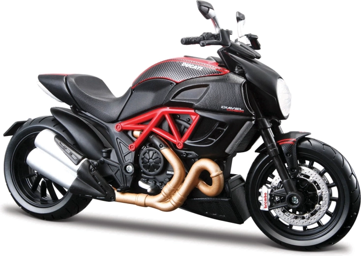 Maisto Ducati Diavel Carbon moto à assembler 1:12