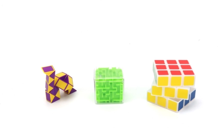 Set de casse-têtes : serpent, cube et labyrinthe