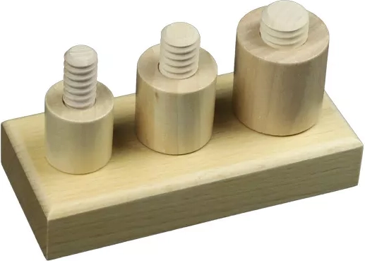 Vis et écrous en bois Montessori