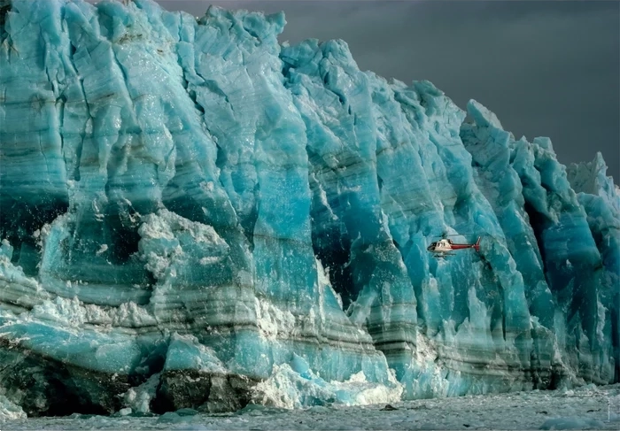CLEMENTONI Puzzle National Geographic : Hélicoptère examinant la paroi du glacier Hubbard 1000 pièces