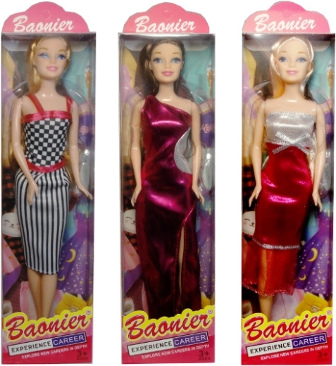 Poupée en robe élégante