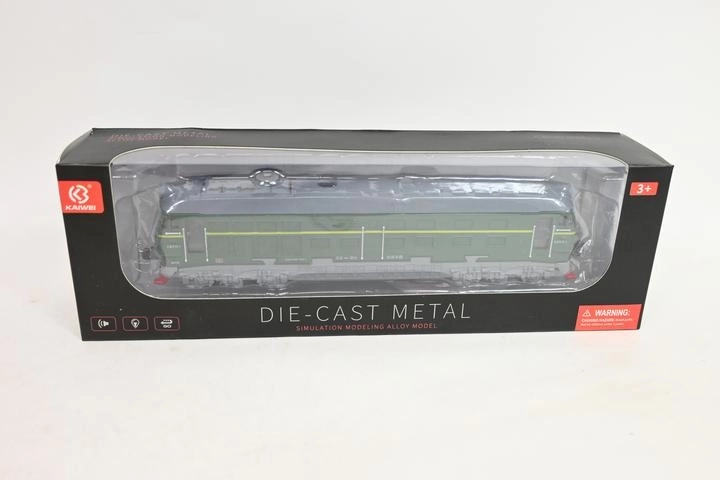 Petit train en métal en boîte