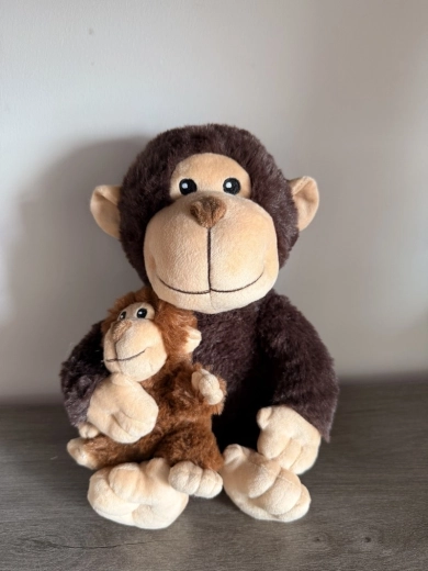 Peluche chauffante STEPPOS pour micro-ondes – petite singe avec bébé