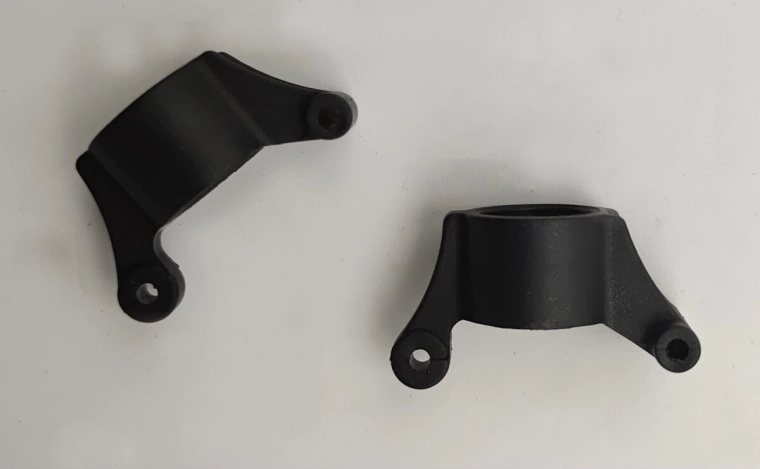 Porte-fusées arrière pour JAMARA Z18 - 2 pièces