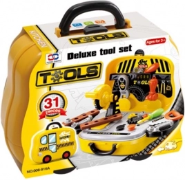 Ensemble d'outils pour petits bricoleurs dans une valise en forme de voiture