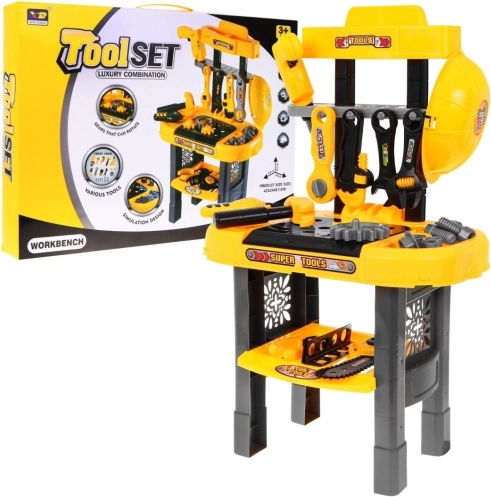 Atelier pour enfants avec outils