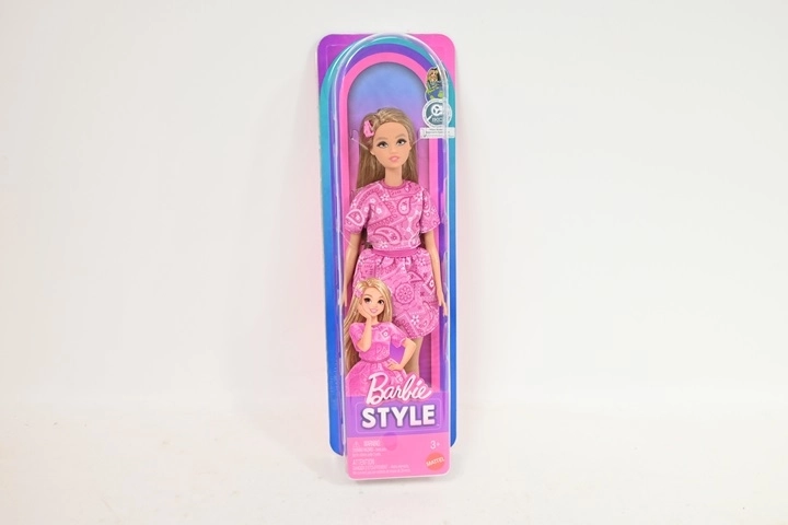 Poupée mode Barbie Fashionistas