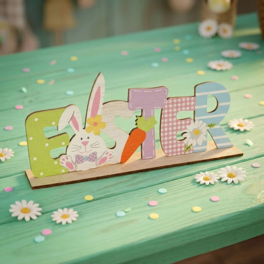 Décoration de table de Pâques en bois avec lapin