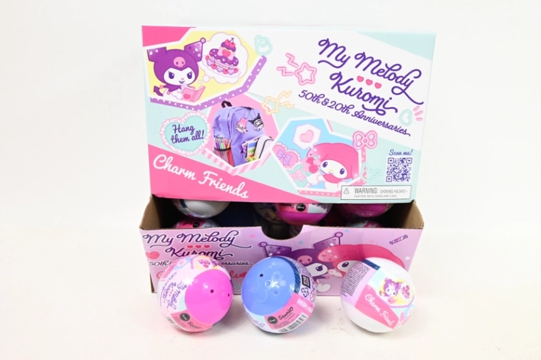 Hello Kitty boule surprise 65 mm Kuromi et My Melody