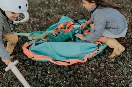 Matériau imperméable pour les aventures en plein air