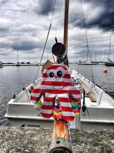 Fixation facile au lit ou à la poussette