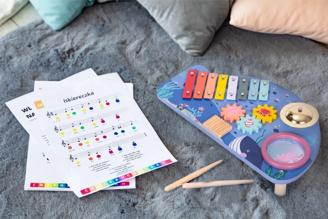 Table musicale avec xylophone, cymbales, tambourin et hochet monde marin ECOTOYS