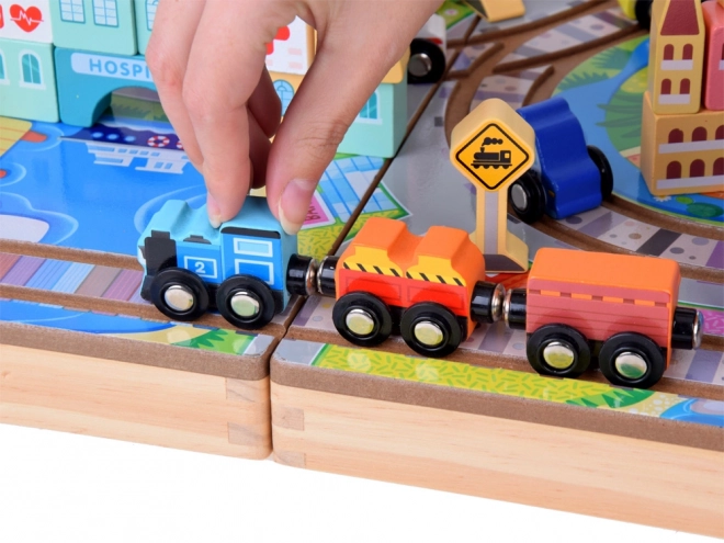 Circuit de train en bois avec coffret