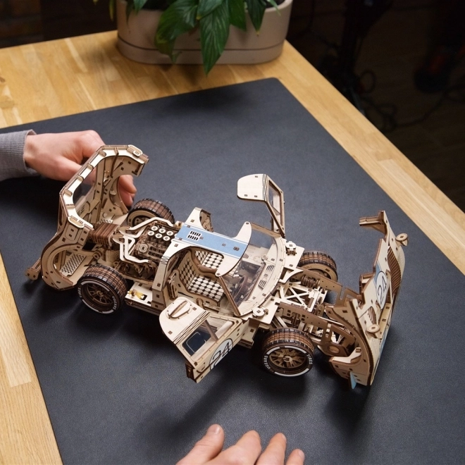 Ugears 3D puzzle mécanique en bois Endurance Racer