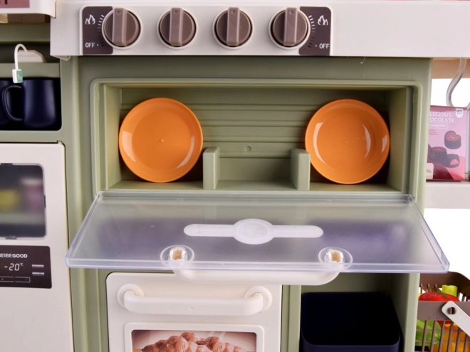 Grande cuisine réaliste avec vapeur, sons et lumières