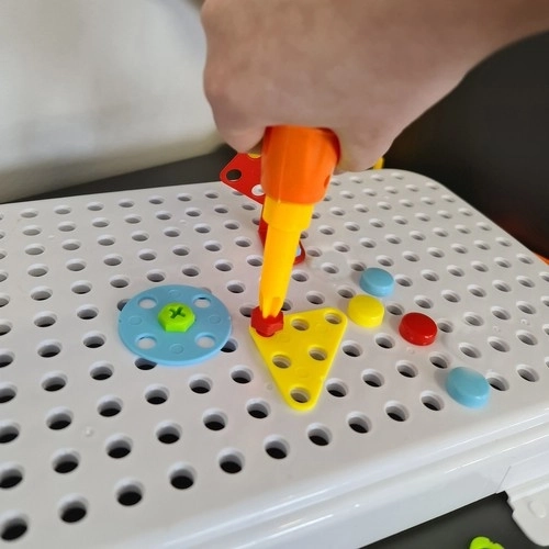Mosaïque créative avec tournevis Kruzzel