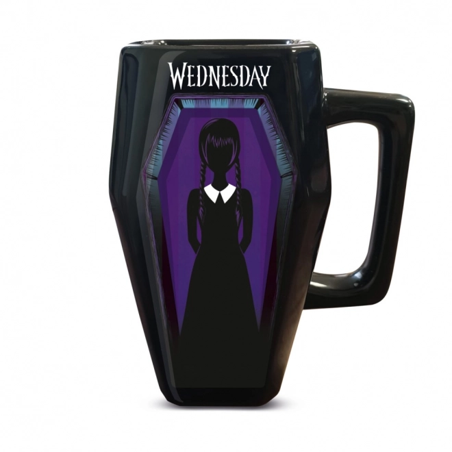 Tasse 3D en forme de cercueil avec motif Wednesday