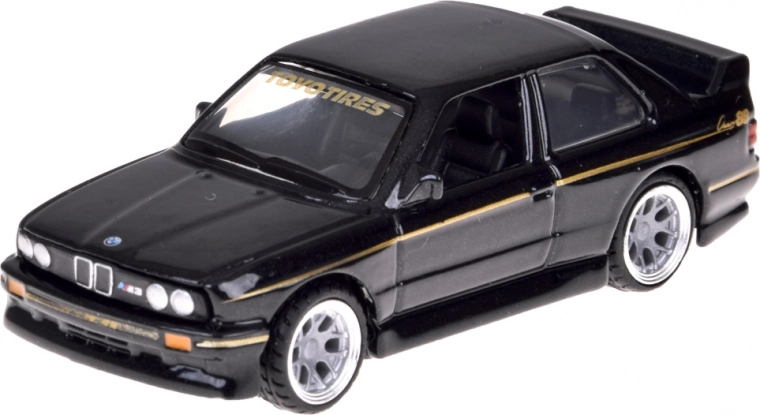 détails authentiques et fabrication métallique