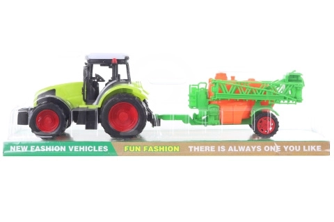 Tracteur avec pulvérisateur