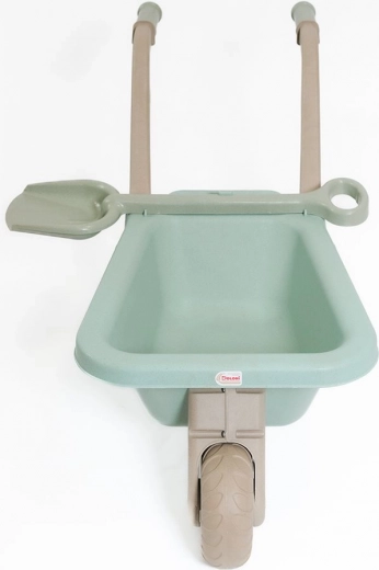 Pelle pratique toujours à portée de main