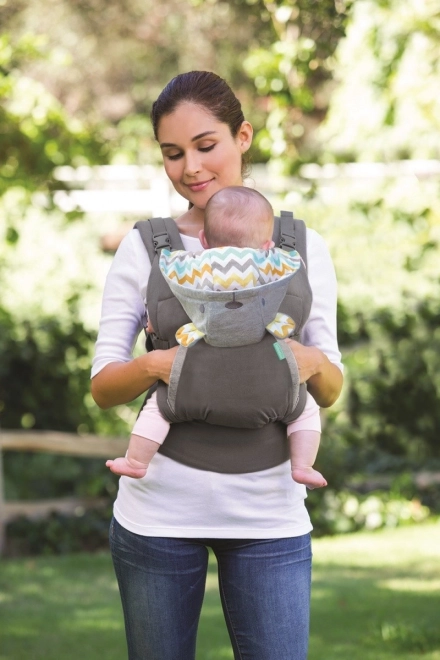 Porte-bébé ergonomique Infantino avec capuche