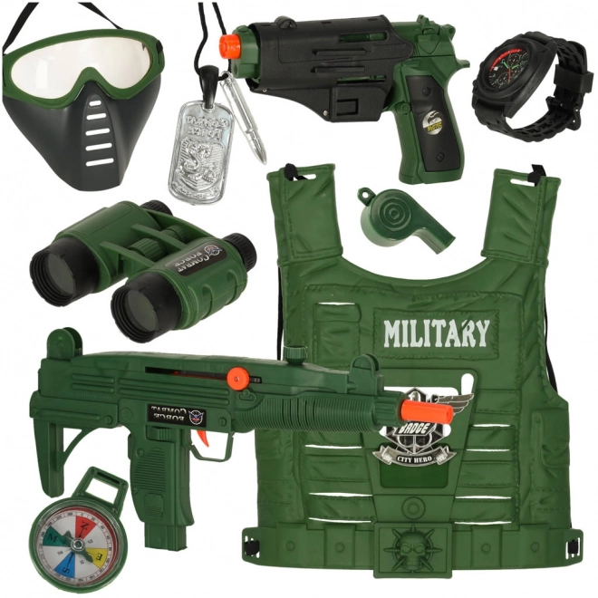 Ensemble militaire avec gilet, fusil et jumelles