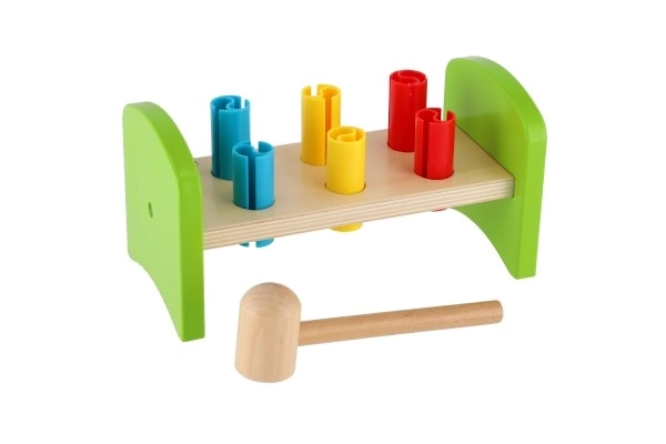 Marteau en bois avec chevilles en plastique Classic World