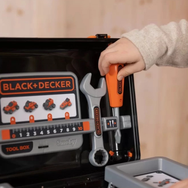 Boîte à outils Black + Decker