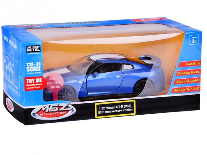 Auto Nissan GT-R avec portes ouvrantes