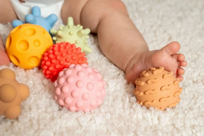Les balles sensorielles de Tullo pour les tout-petits 8 pcs