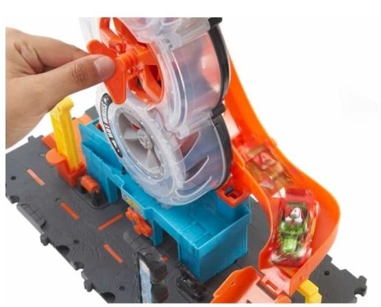 Garage Hot Wheels avec pistes de course