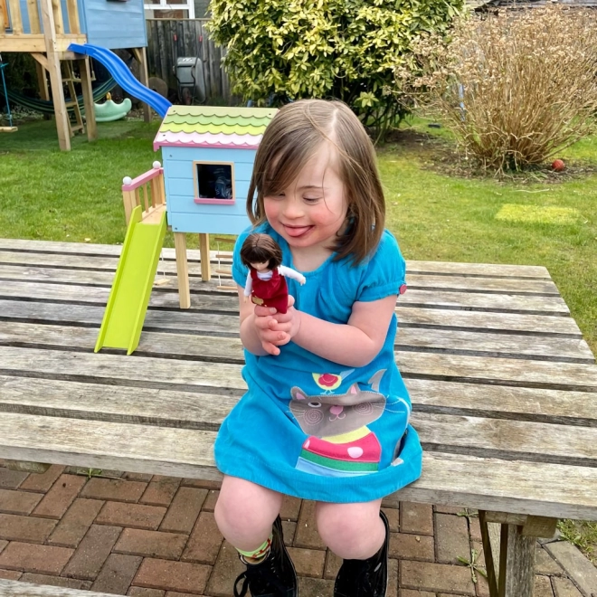 Lottie Poupée Rosie Boo