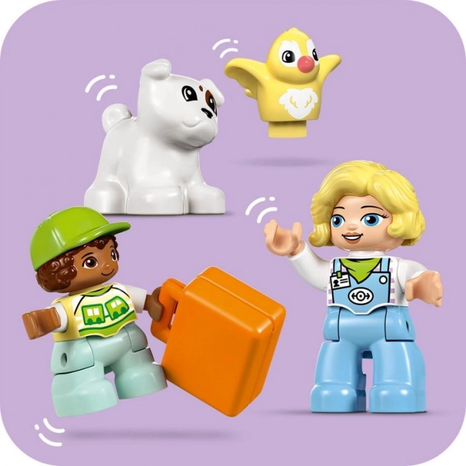 Aventures de vacances avec le train interactif DUPLO